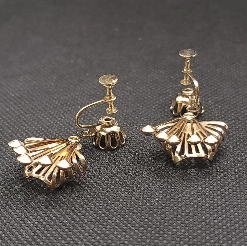 Vintage 1950's Floral Rhinestone Screwback Earrings